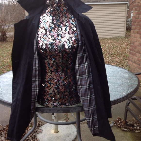 Authentic Burberry black label trench coat size 10 - Picture 4 of 6